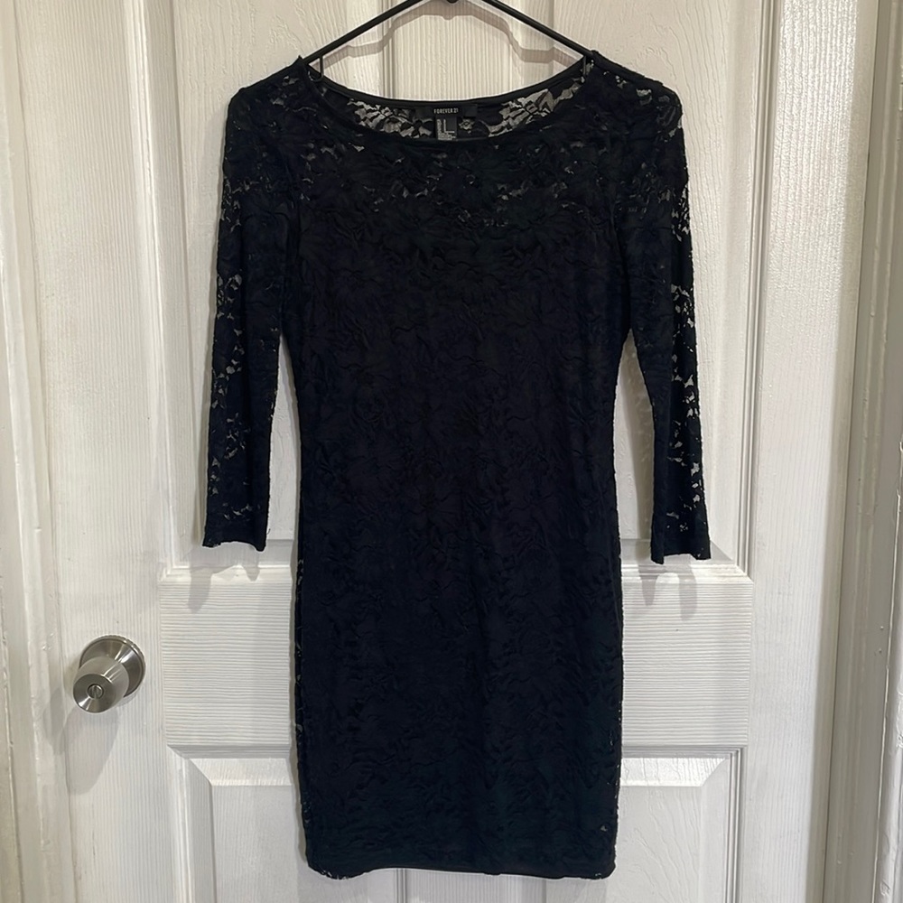 Forever 21 size small lace dress